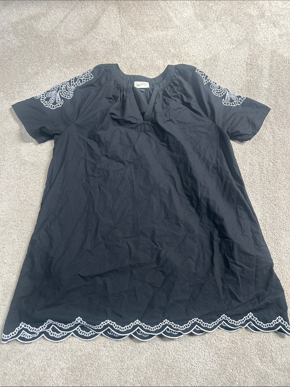 Universal Thread Black Tunic Dress with White Embroidery